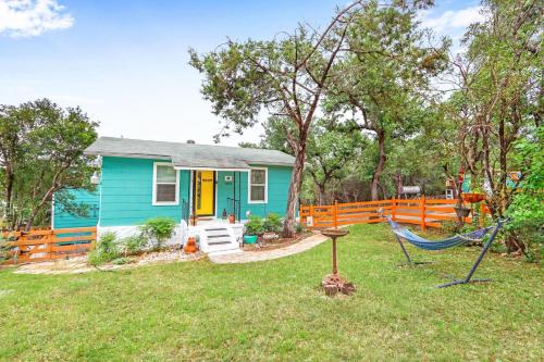 Coop at Canyon Lake in Canyon Lake, United States