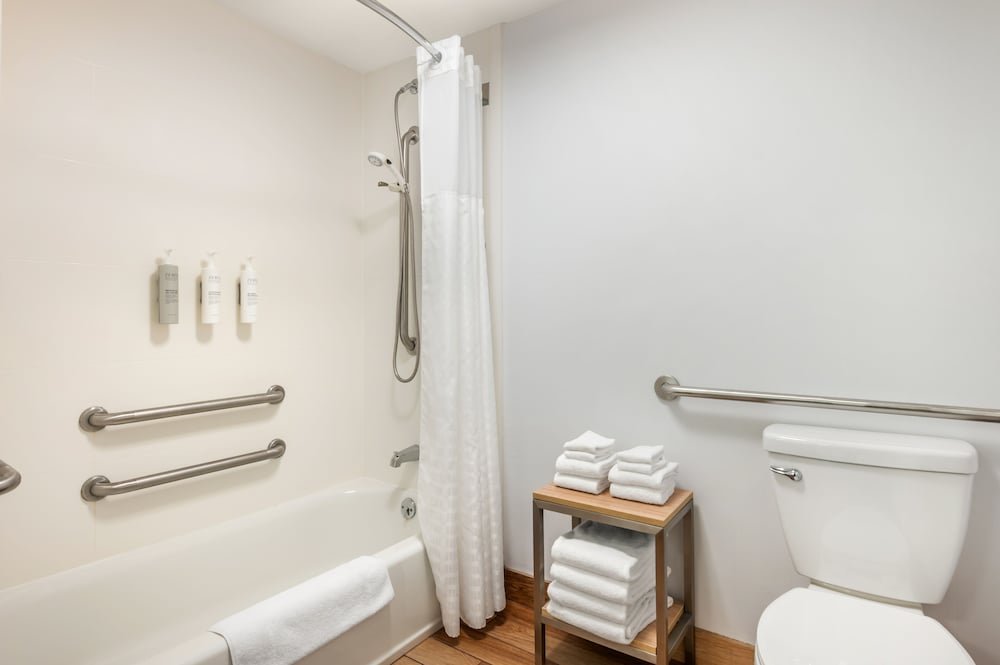 Hilton Garden Inn Wisconsin Dells - photo 26