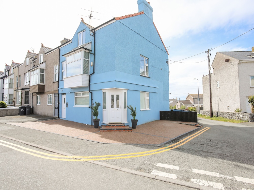 Twyni Bach — 4-Star Luxury Hotel in Rhosneigr, United Kingdom