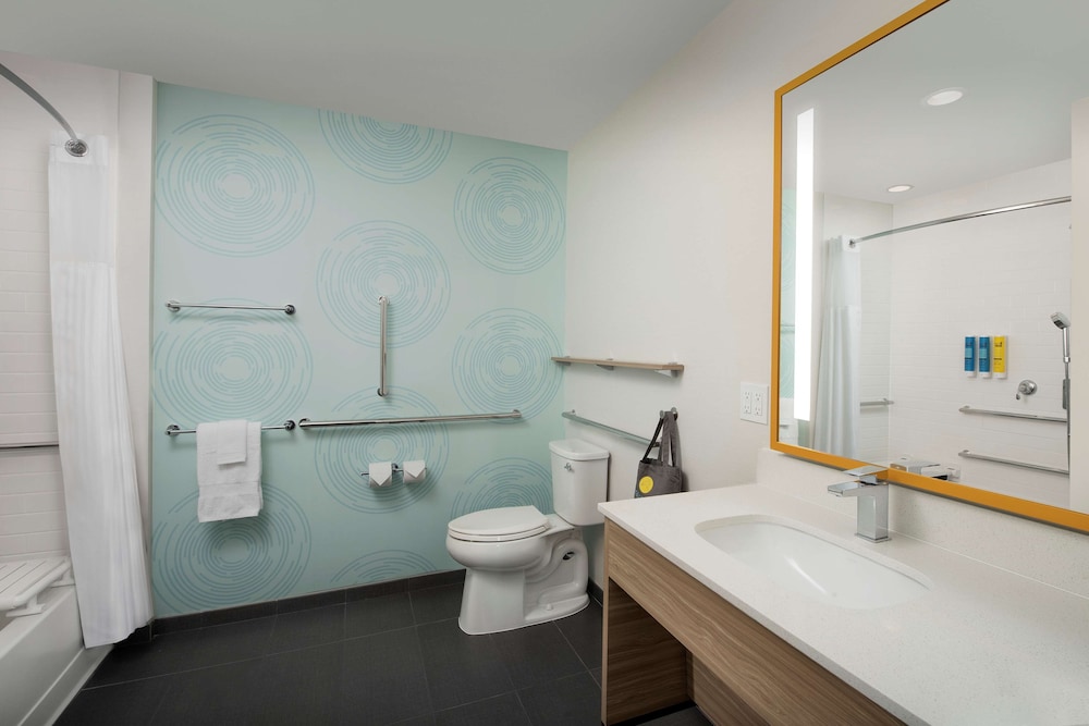 Tru by Hilton Miami West Brickell - photo 15
