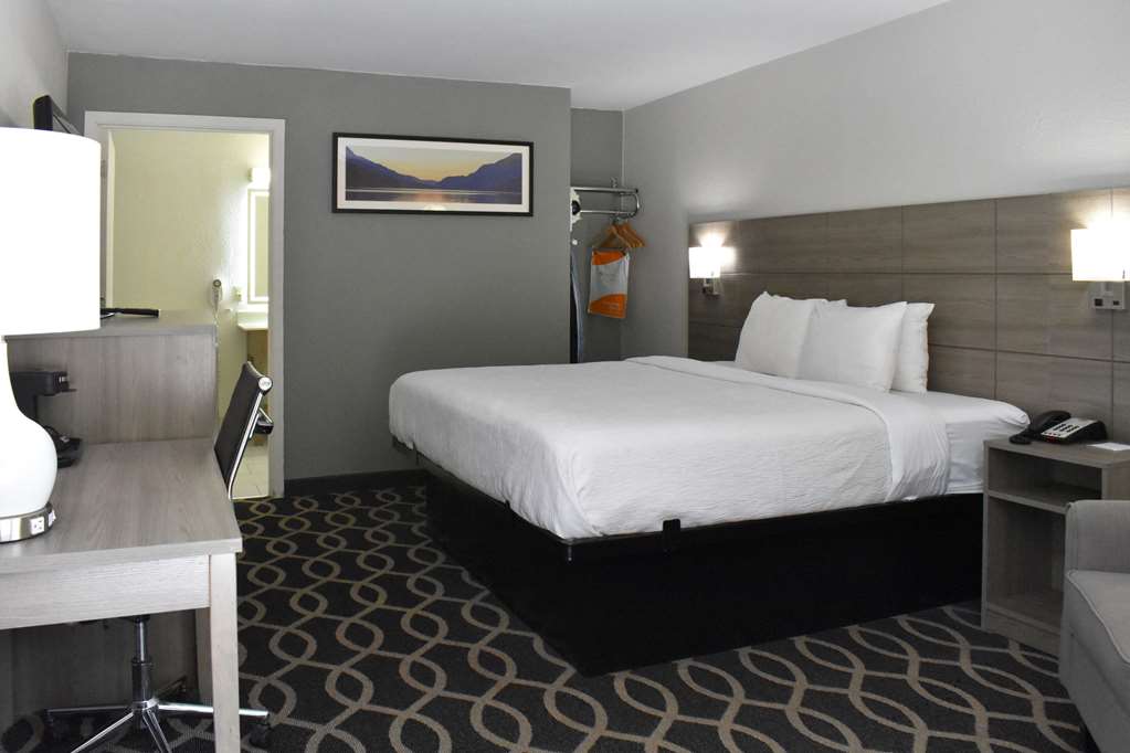 Quality Inn Manning I 95 - photo 12