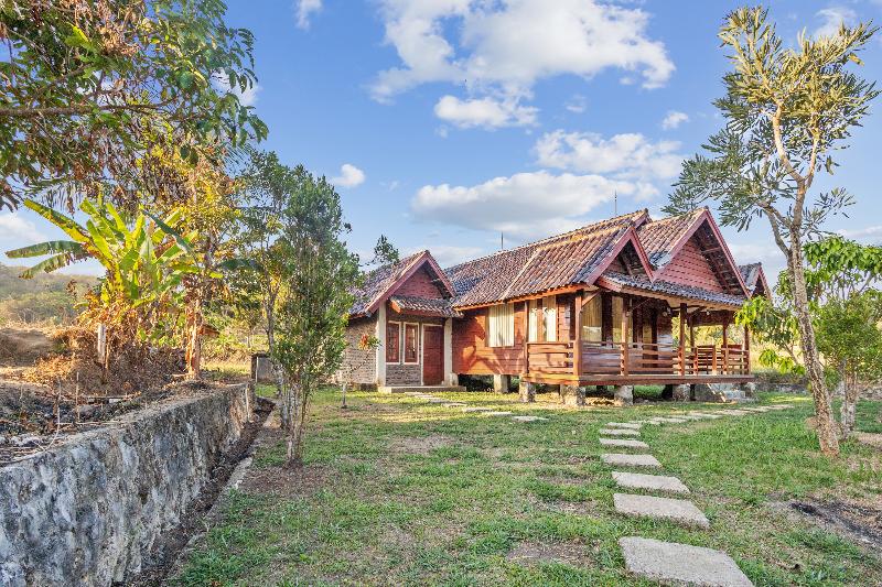 Sawarna Little Hula Hula in Cisolok, Indonesia
