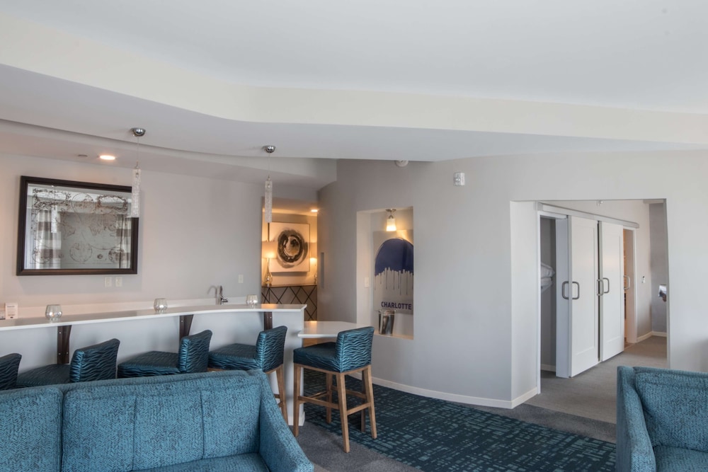 Hampton Inn & Suites Charlotte Ballantyne - photo 28