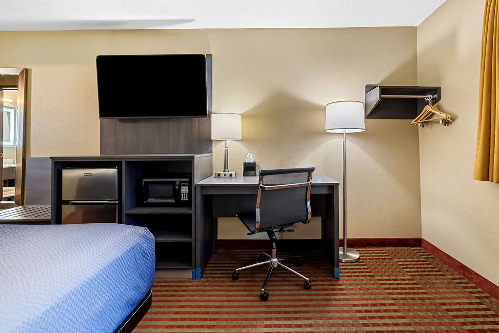 Super 8 by Wyndham Amsterdam - photo 26