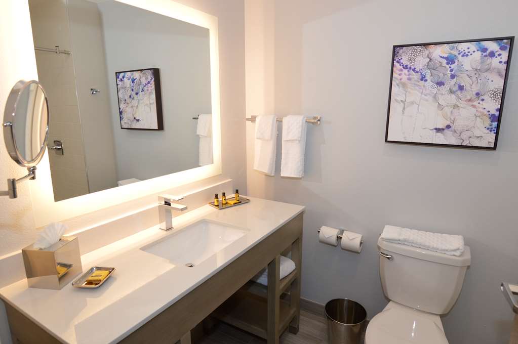Best Western Plus Executive Residency Oklahoma City I 35 - photo 38