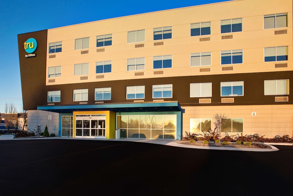 Tru by Hilton Alcoa Knoxville Airport - photo 43