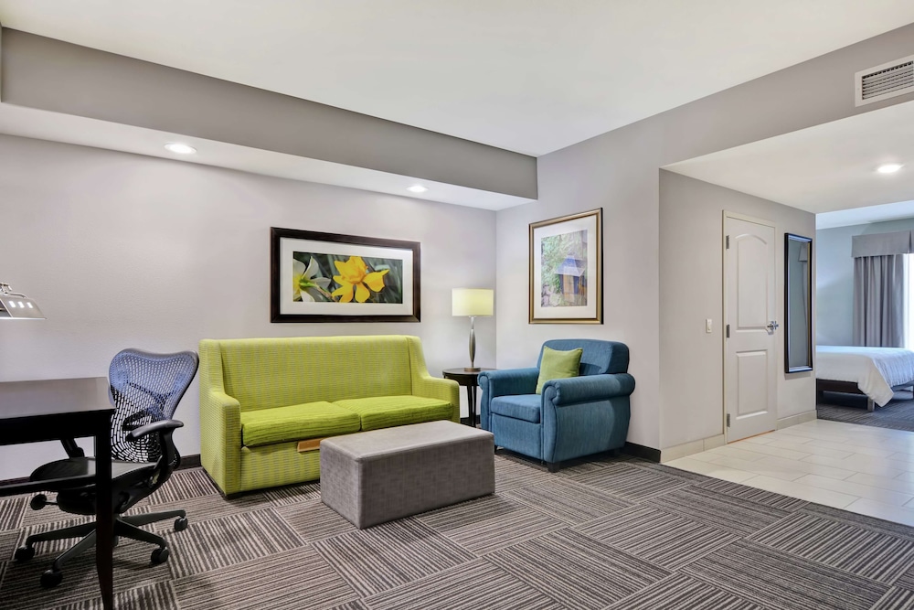 Hilton Garden Inn Fayettevile - photo 15