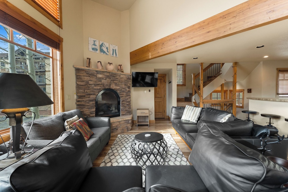 Rasor Court #20 by Summit County Mountain Retreats in Keystone, United States