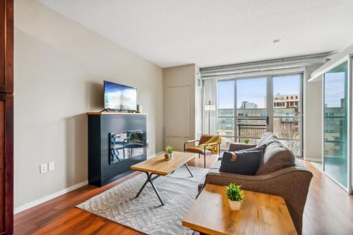 CozySuites Mill District with pool gym # 09 — 4-Star Luxury Hotel in Minneapolis, United States