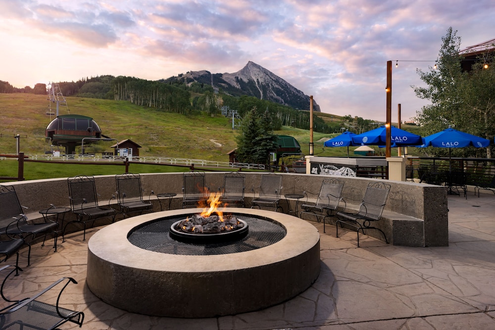 Elevation Hotel & Spa - carbon neutral hotel in Crested Butte