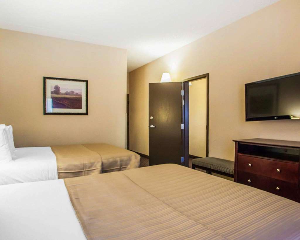 Quality Inn & Suites Peoria North - photo 28