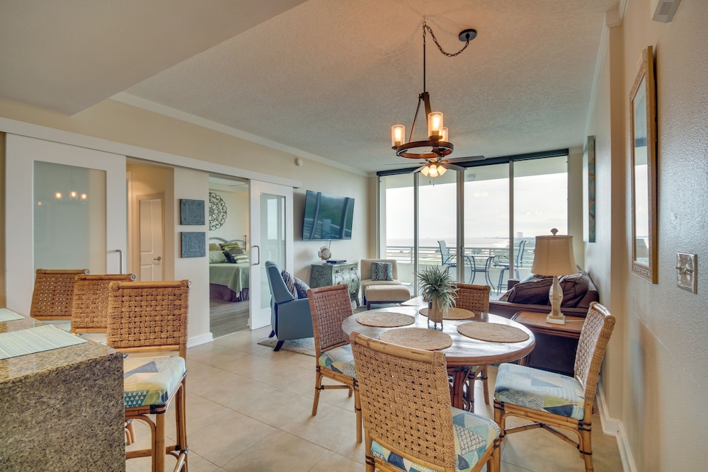 Resort Style Biloxi Condo Walk to the Beach - photo 5