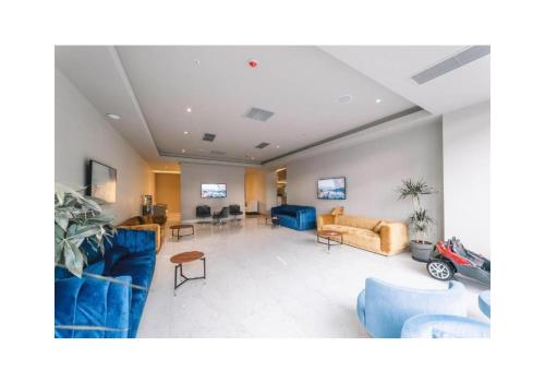 Special Sea View Aparthotel In Orbi City