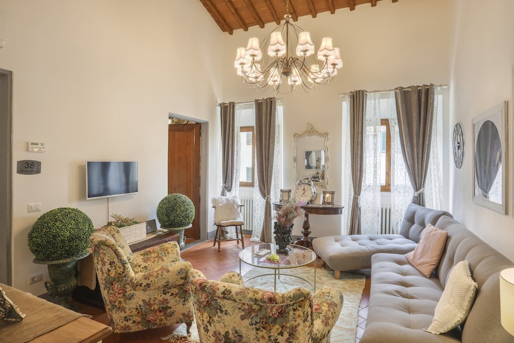 Sangallo Suite — 4-Star Luxury Hotel in Florence, Italy