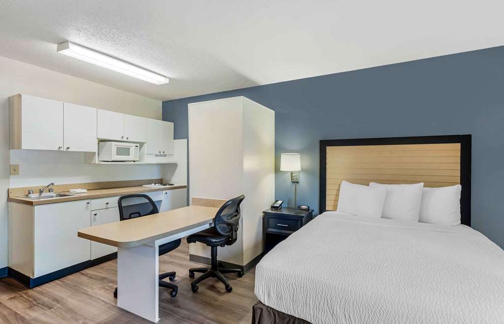 Extended Stay America Select Suites Chicago Rolling Meadows - photo 6