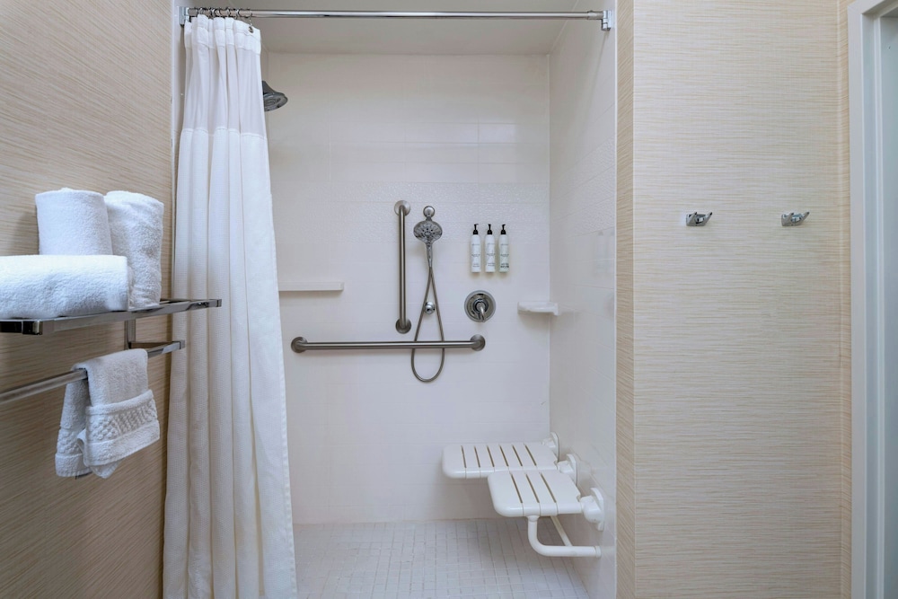 Fairfield Inn & Suites Fredericksburg - photo 25