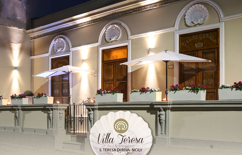 Villa Teresa — 4-Star Luxury Hotel in Santa Teresa Di Riva, Italy