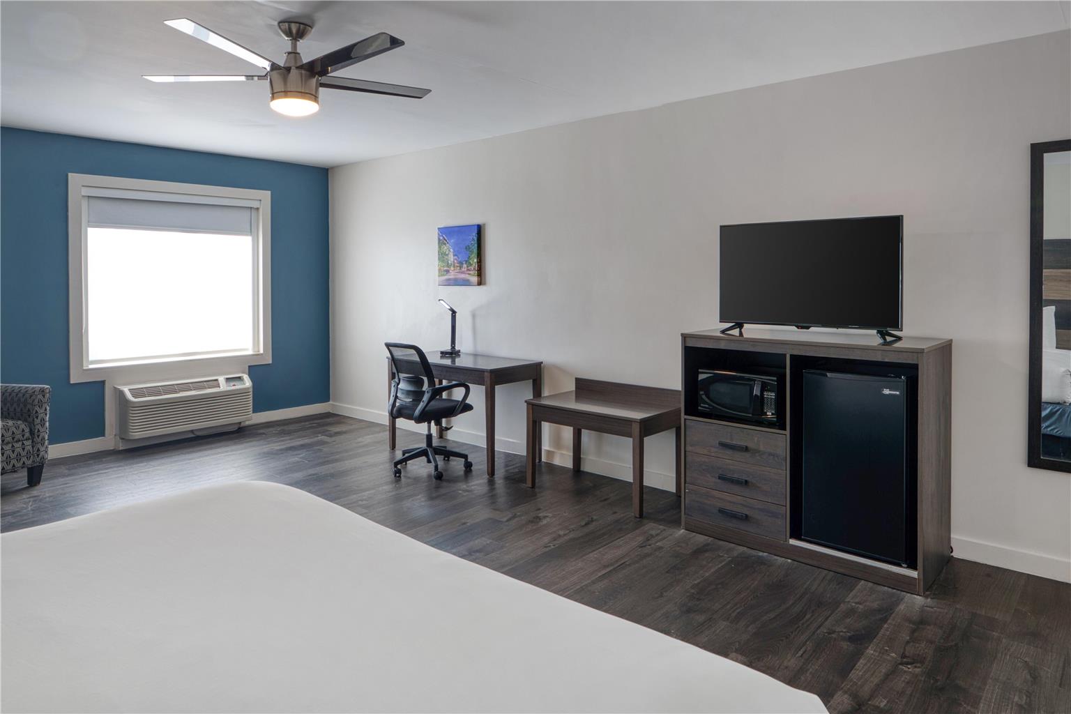 hom hotel suites Trademark Collection by Wyndham - photo 29