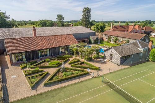 Rose Barn - carbon neutral hotel in Ipswich