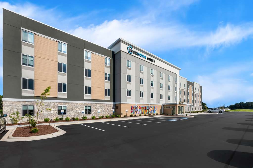 Everhome Suites Fayetteville near Fort Bragg - photo 2
