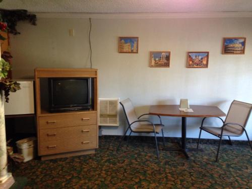 Bennett Bay Inn - photo 11