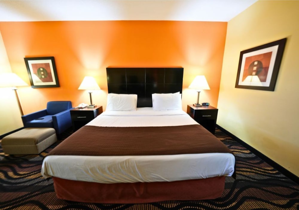 Rock Island Inn & Suites Streator IL - photo 10