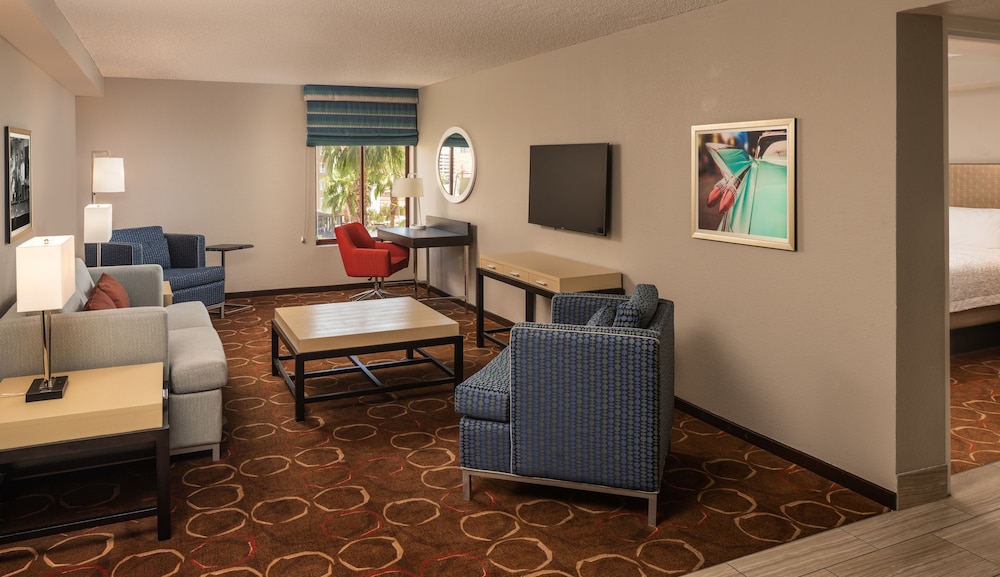 Hampton Inn Tropicana - photo 24