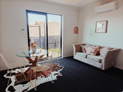 Contemporary New 2 Bedroom Home — 4-Star Luxury Hotel in Hamilton, New Zealand