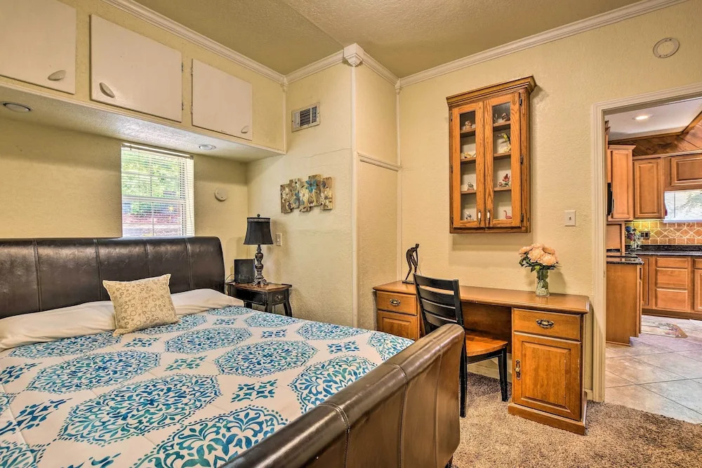 Hot Springs Vacation Rental Home on Lake Hamilton - photo 5