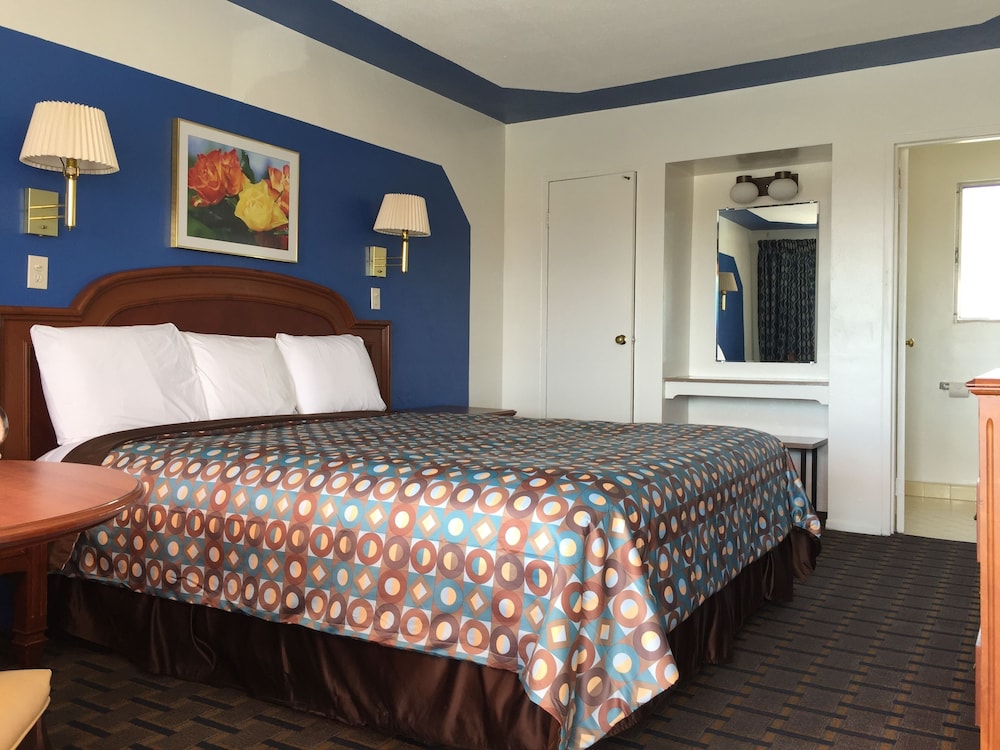 Ramblin Rose Motel - photo 11
