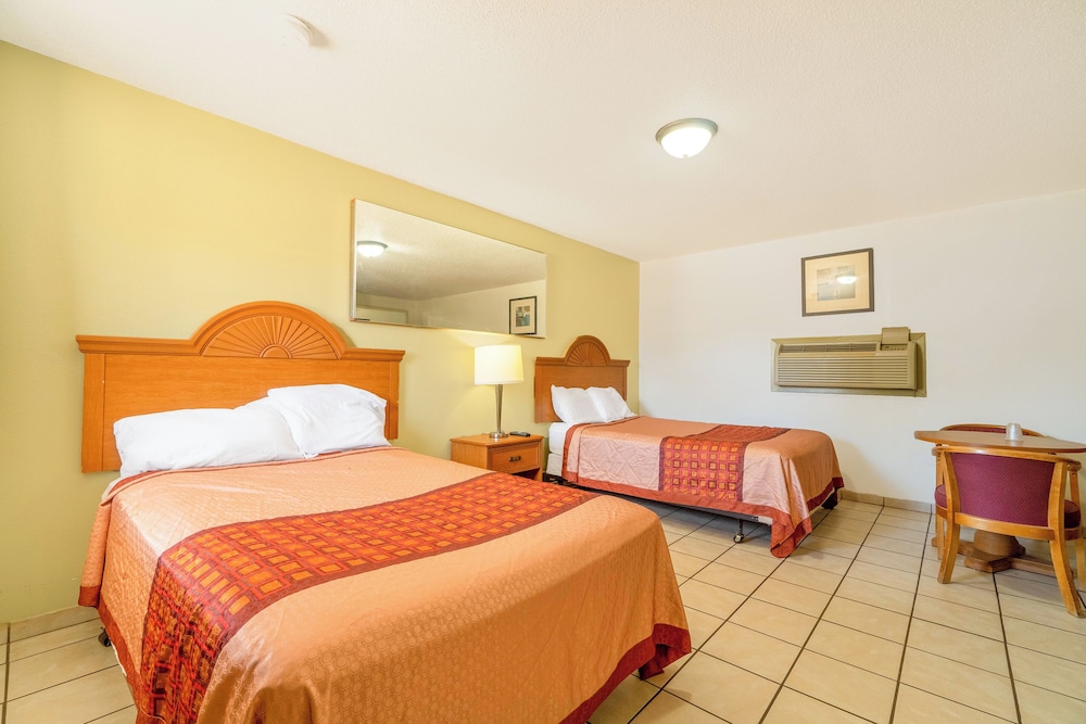 The Inn By El Dorado Lake in El Dorado, United States