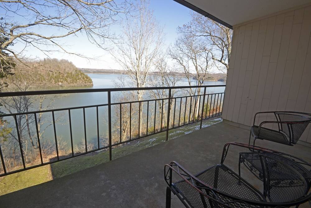 Lake Cumberland State Resort Park - photo 29
