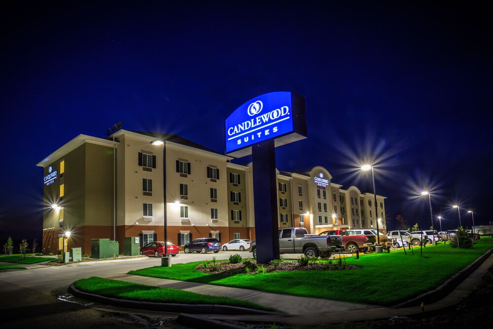 Candlewood Suites Sidney by IHG - carbon neutral hotel in Sidney