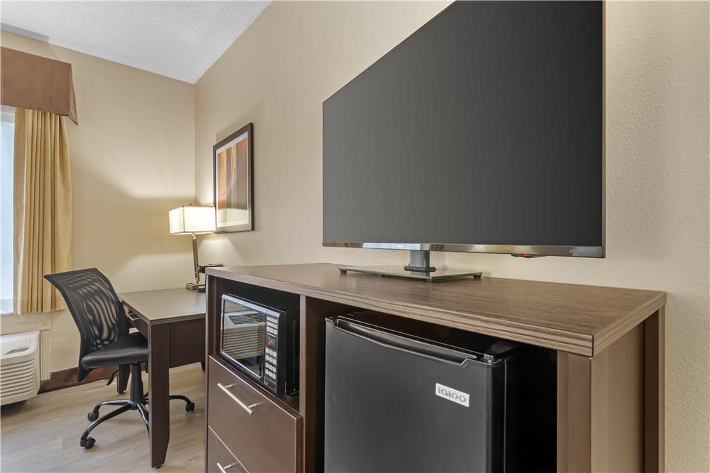 Best Western Teal Lake Inn - photo 19