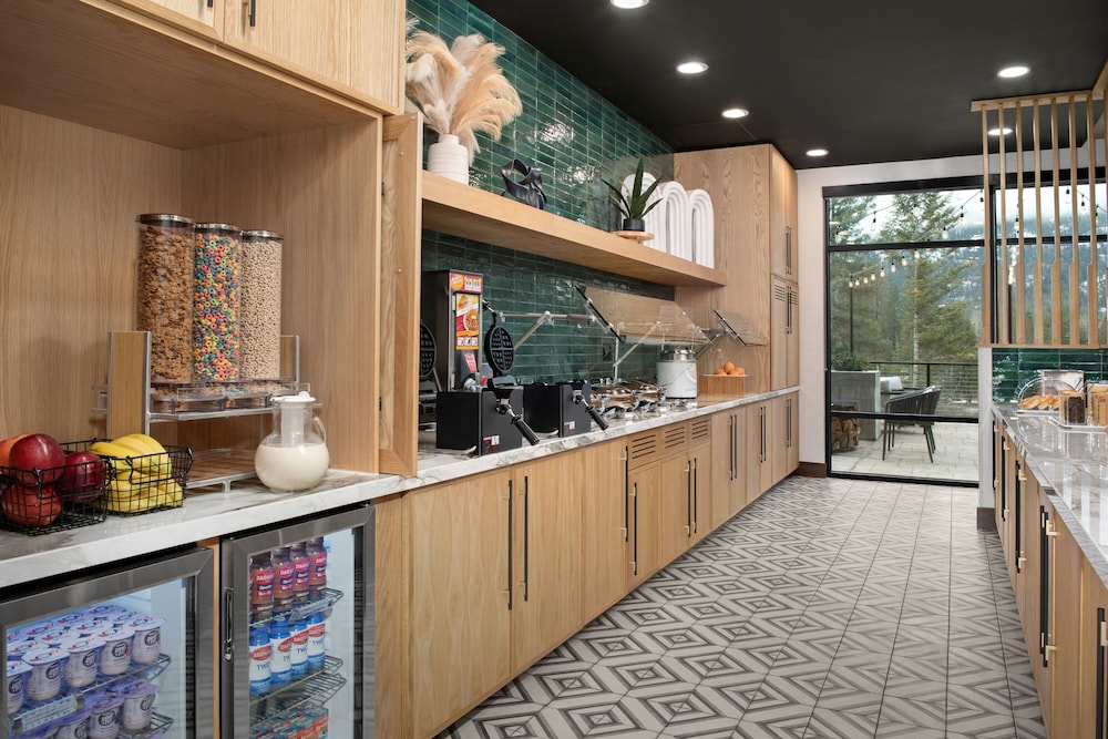 SpringHill Suites by Marriott Sandpoint - photo 42