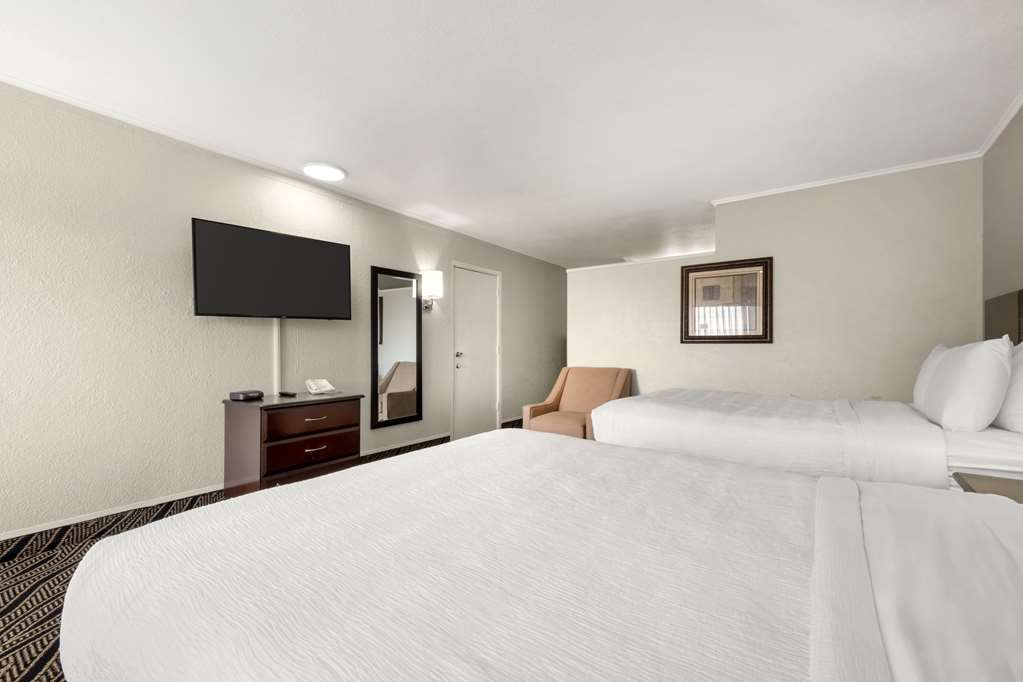 Best Western Red Carpet Inn - photo 16