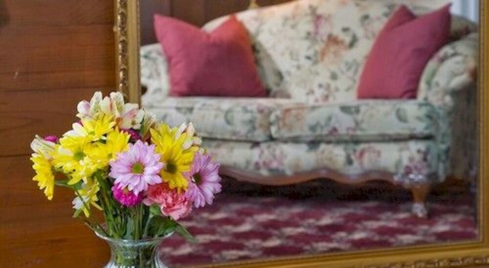 The Carriage House Inn Bed & Breakfast - photo 18