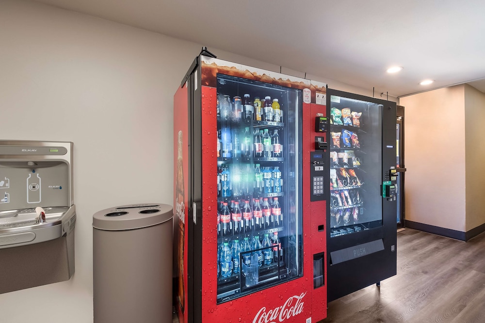 Surestay Plus Hotel By Best Western Seatac Airport - photo 25