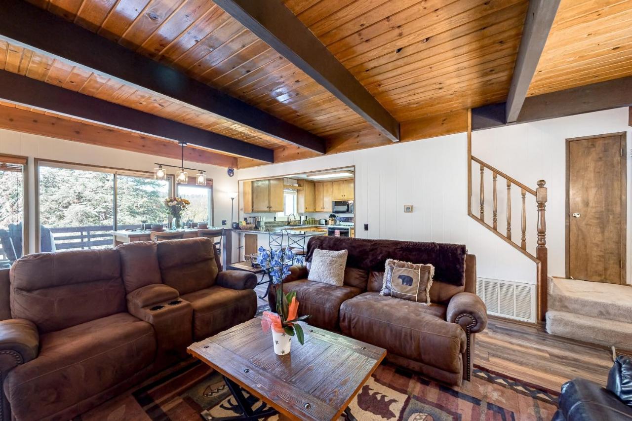 House of the Rising Sun — 4-Star Luxury Hotel in Lake Arrowhead, United States