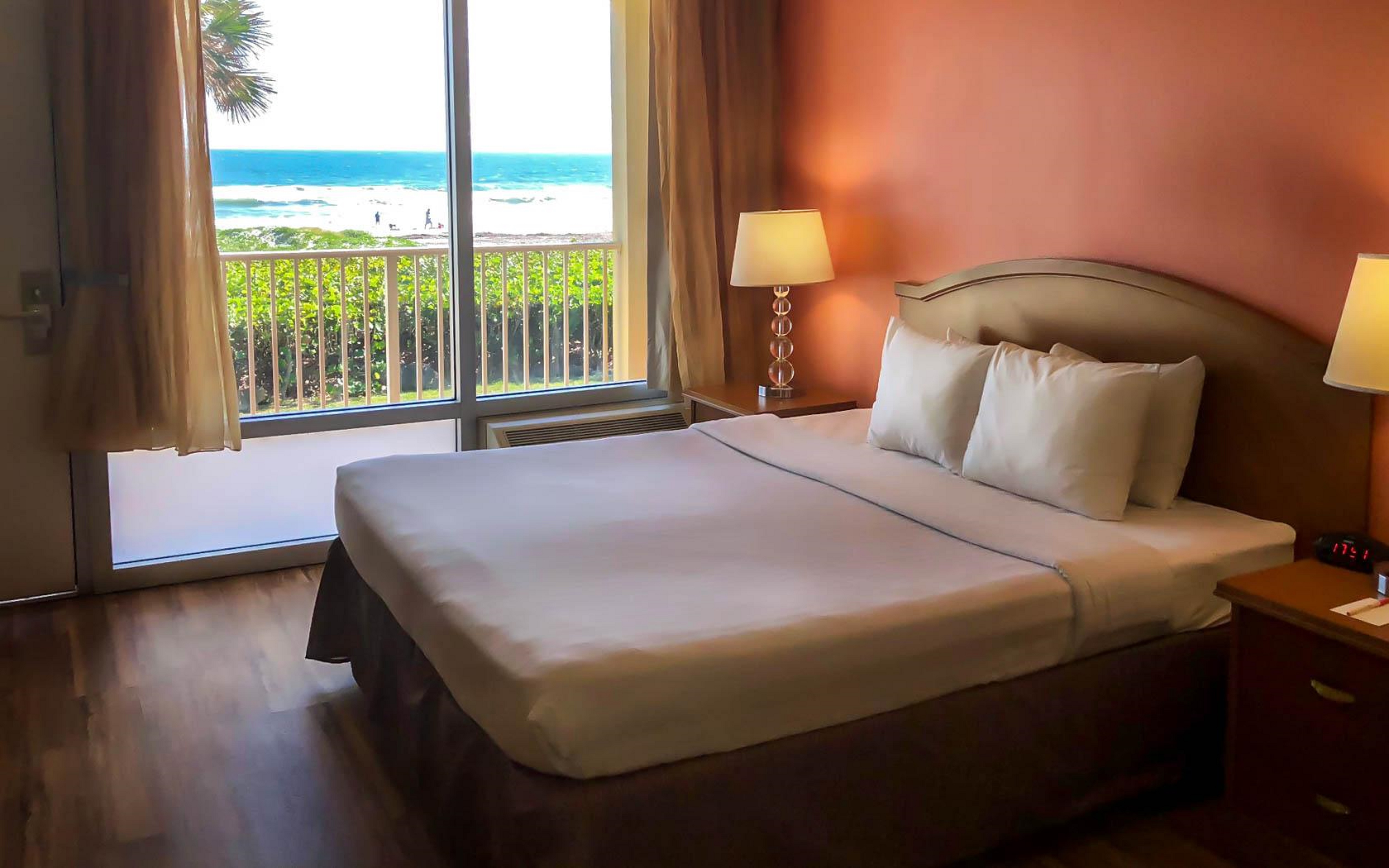 International Palms Resort - photo 10