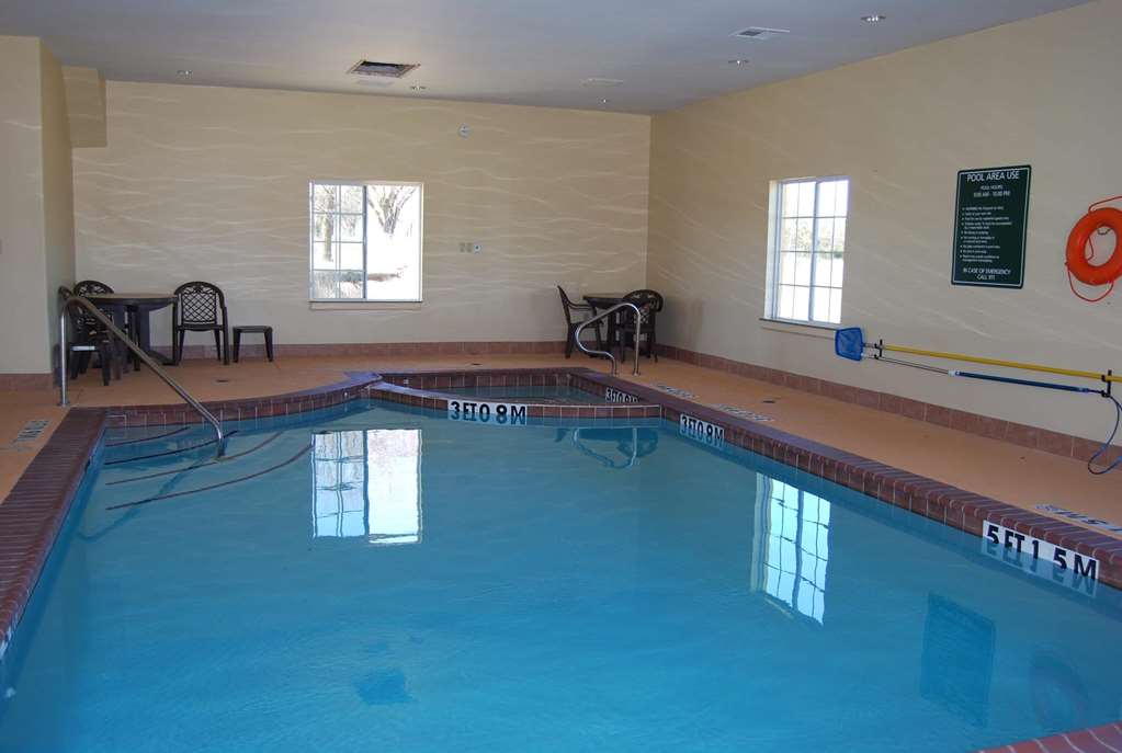 La Quinta Inn & Suites by Wyndham Fairfield TX - photo 10