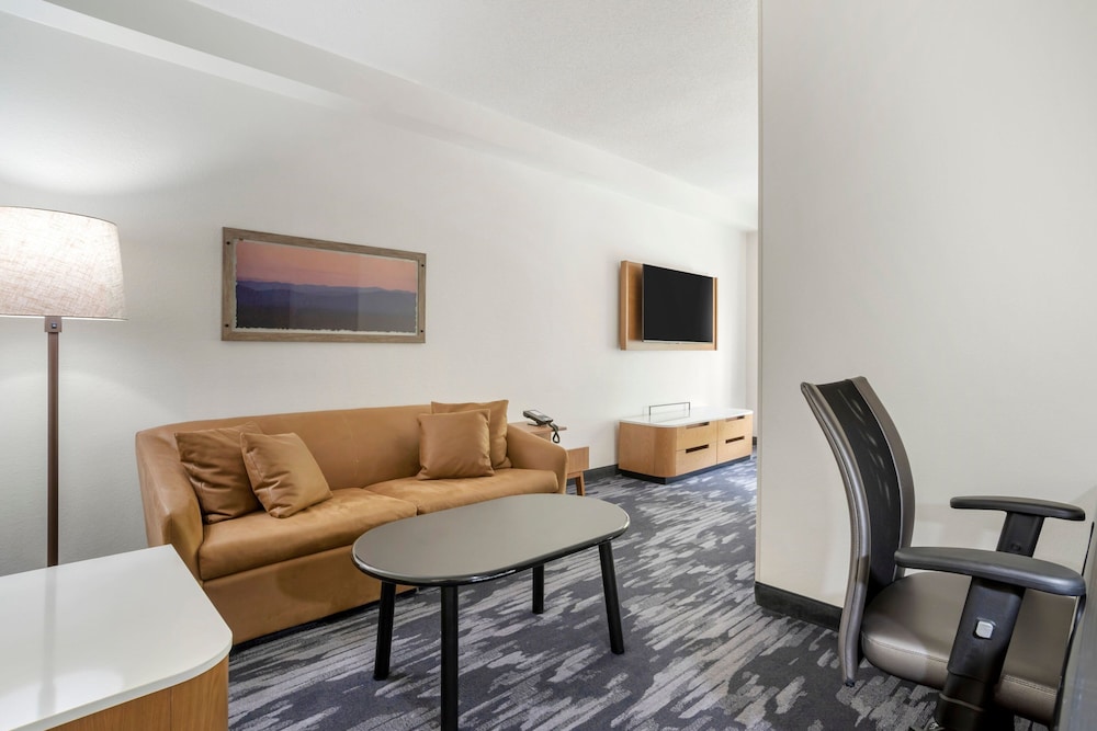Fairfield Inn by Marriott Boone - photo 17