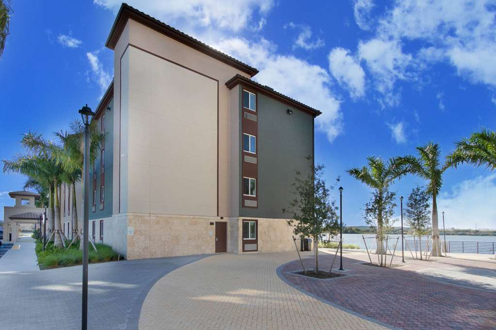 WoodSpring Suites Miramar - photo 3