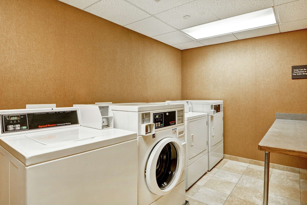 Hampton Inn & Suites Fredericksburg at Celebrate Virginia - photo 62