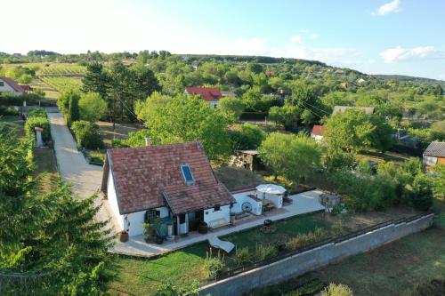 Házikó Balatonalmádi in Balatonalmadi, Hungary
