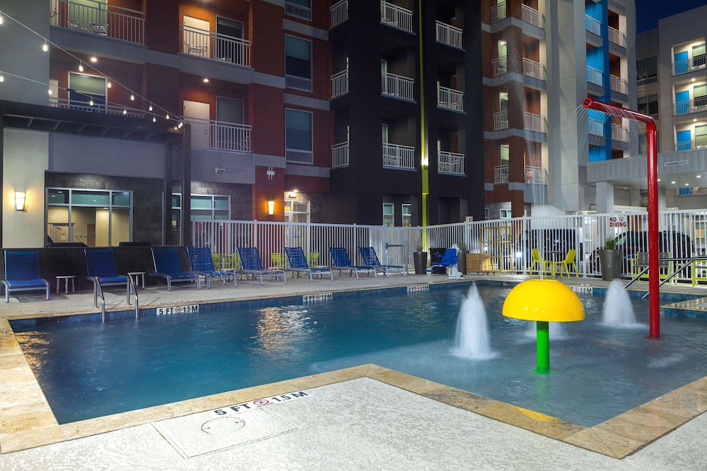 Home2 Suites by Hilton Galveston - photo 38