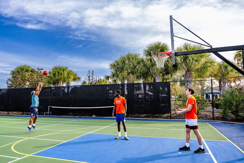 New Upscale 8BR Kissimmee Retreat with Private Pool Spa & Resort Amenities 7 Mi to Disney - photo 6