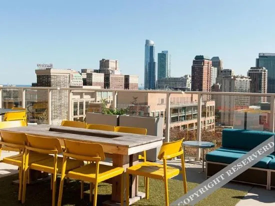Hip 3BR in the Chicago Loop by Sonder - photo 12