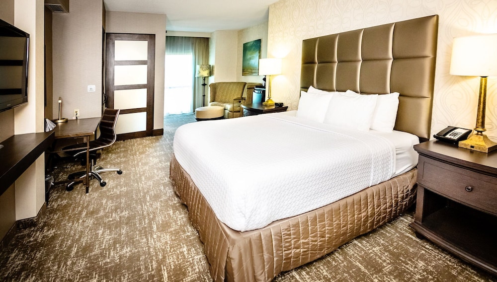 Crowne Plaza Charleston Airport Conv Ctr by IHG - photo 7