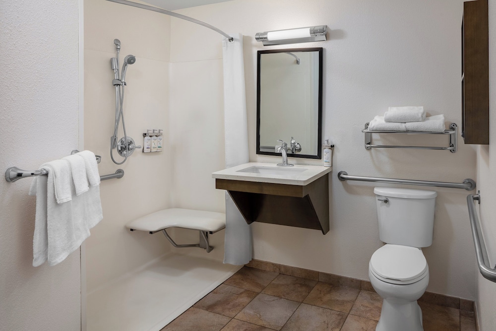 Candlewood Suites Omaha Airport by IHG - photo 4